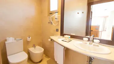Golden Avenida Suites
