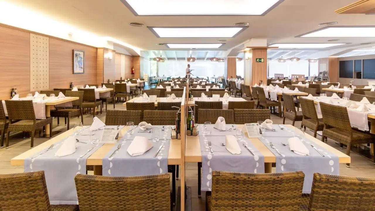 Golden Avenida Suites
