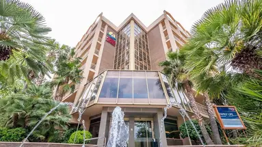 Golden Avenida Suites