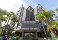 Golden Avenida Suites