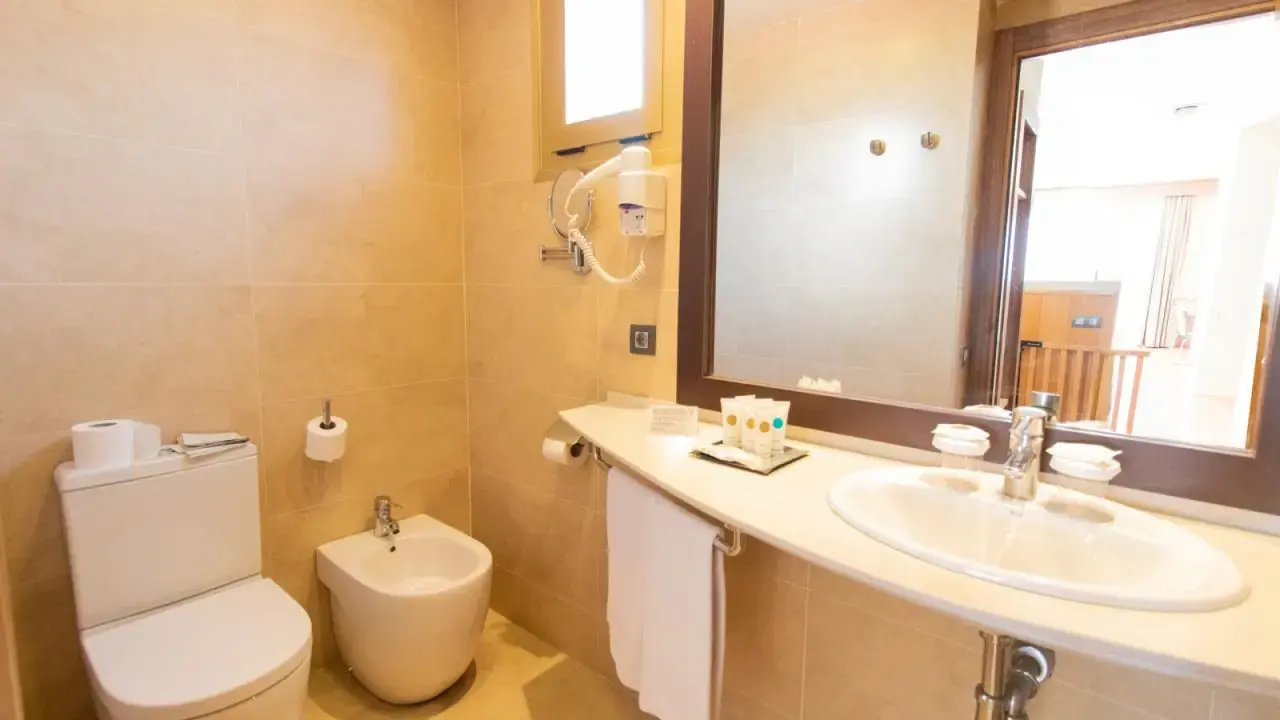 Golden Avenida Suites