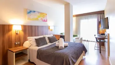 Golden Avenida Suites
