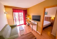 Golden Avenida Suites