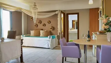 Golden Bay (Malia)