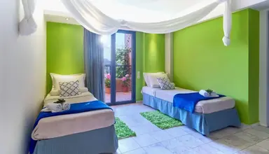 Golden Bay (Malia)