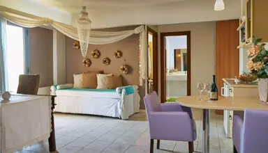 Golden Bay (Malia)