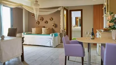 Golden Bay (Malia)