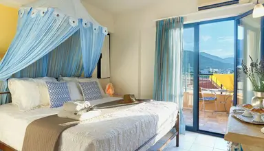 Golden Bay (Malia)