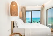 Golden Bee Lifestyle