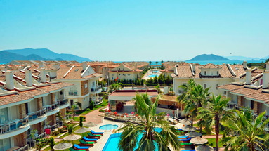Golden Life Blue Green Residence
