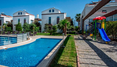 Golden Life Blue Green Residence