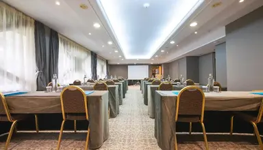 Golden Star City Resort