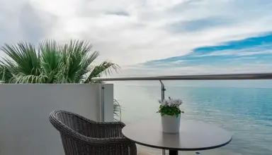 Golden Star City Resort