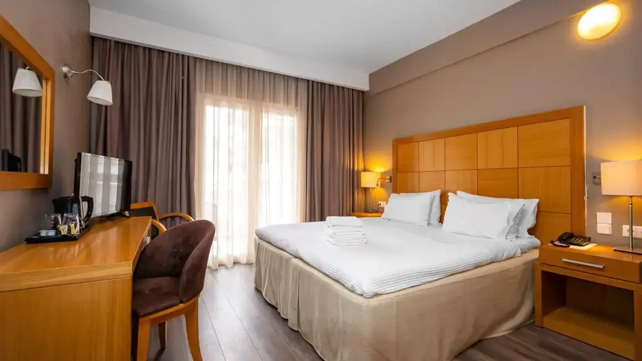 Golden Star City Resort
