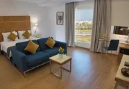 Golden Tulip Muscat