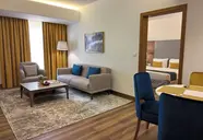 Golden Tulip Muscat
