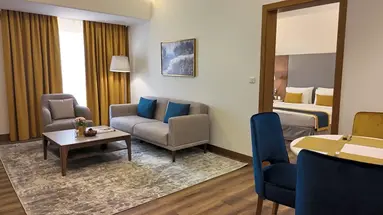 Golden Tulip Muscat