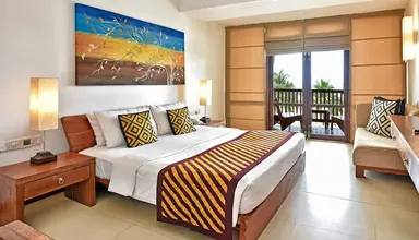 Goldi Sands
