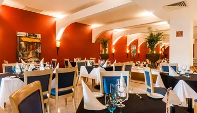 GR Solaris Cancun