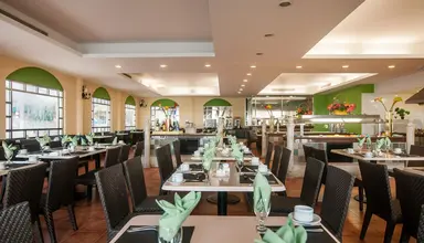 GR Solaris Cancun