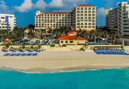 GR Solaris Cancun