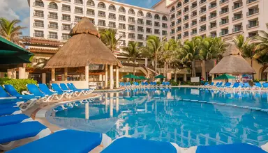 GR Solaris Cancun
