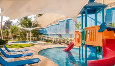 GR Solaris Cancun