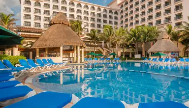 GR Solaris Cancun