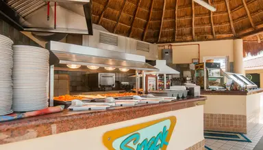 GR Solaris Cancun