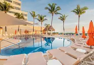 GR Solaris Cancun