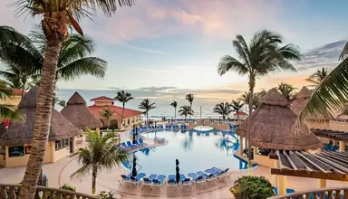 GR Solaris Cancun