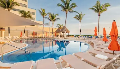 GR Solaris Cancun