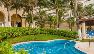 GR Solaris Cancun