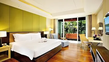 Graceland Khaolak Beach Resort