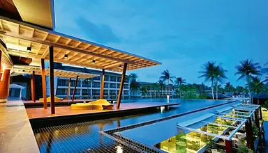 Graceland Khaolak Beach Resort