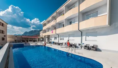 Gradac Hotel