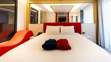 Granada Luxury Red