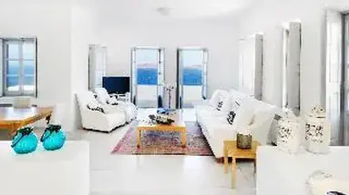 Grand Ambassador Santorini 