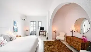 Grand Ambassador Santorini