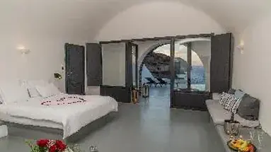 Grand Ambassador Santorini 