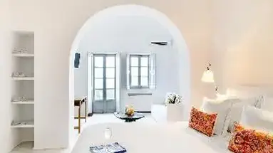 Grand Ambassador Santorini 