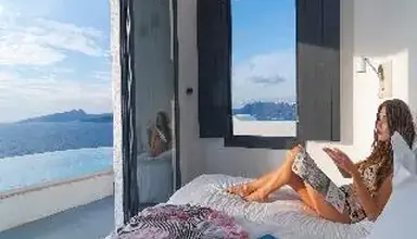 Grand Ambassador Santorini