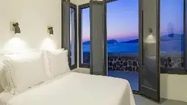 Grand Ambassador Santorini 
