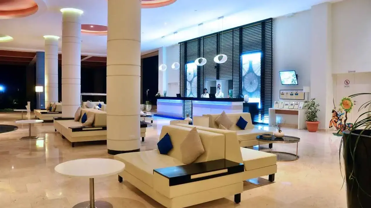 Grand Aston Cayo Las Brujas Beach Resort