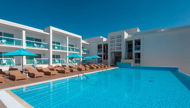 Grand Aston Fiesta Cayo Las Brujas Resort & Spa