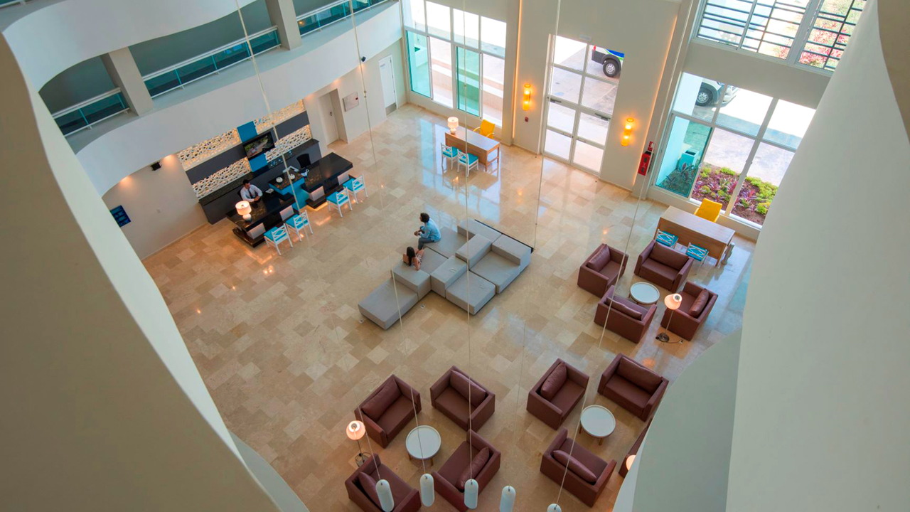 Grand Aston Fiesta Cayo Las Brujas Resort & Spa