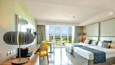 Grand Aston Varadero