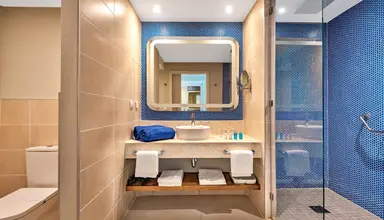 Grand Aston Varadero