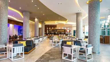 Grand Aston Varadero