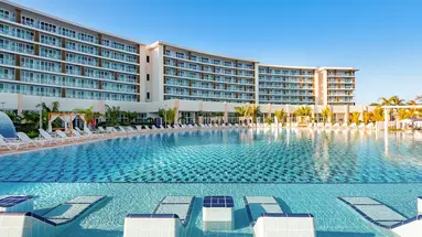 Grand Aston Varadero